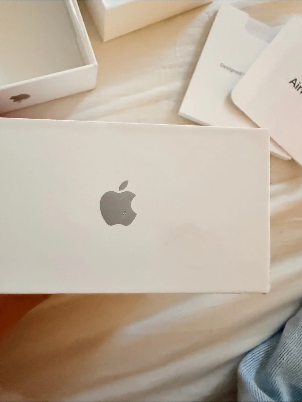 Apple genuine airpod
